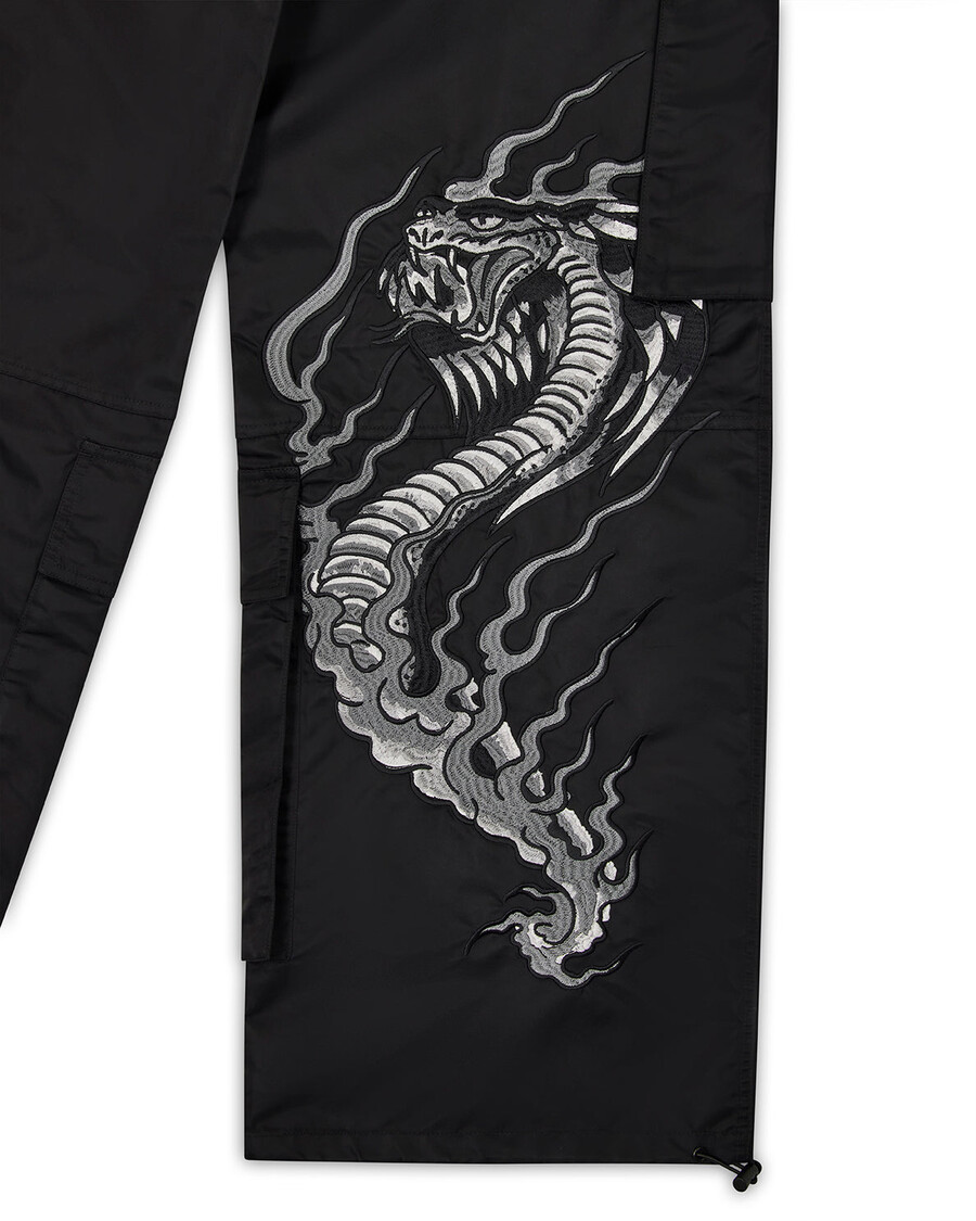 trapstar x ed hardy hell cat cargos - schwarz